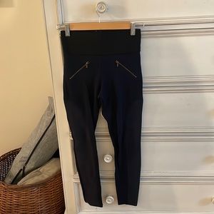 Navy Zara leggings